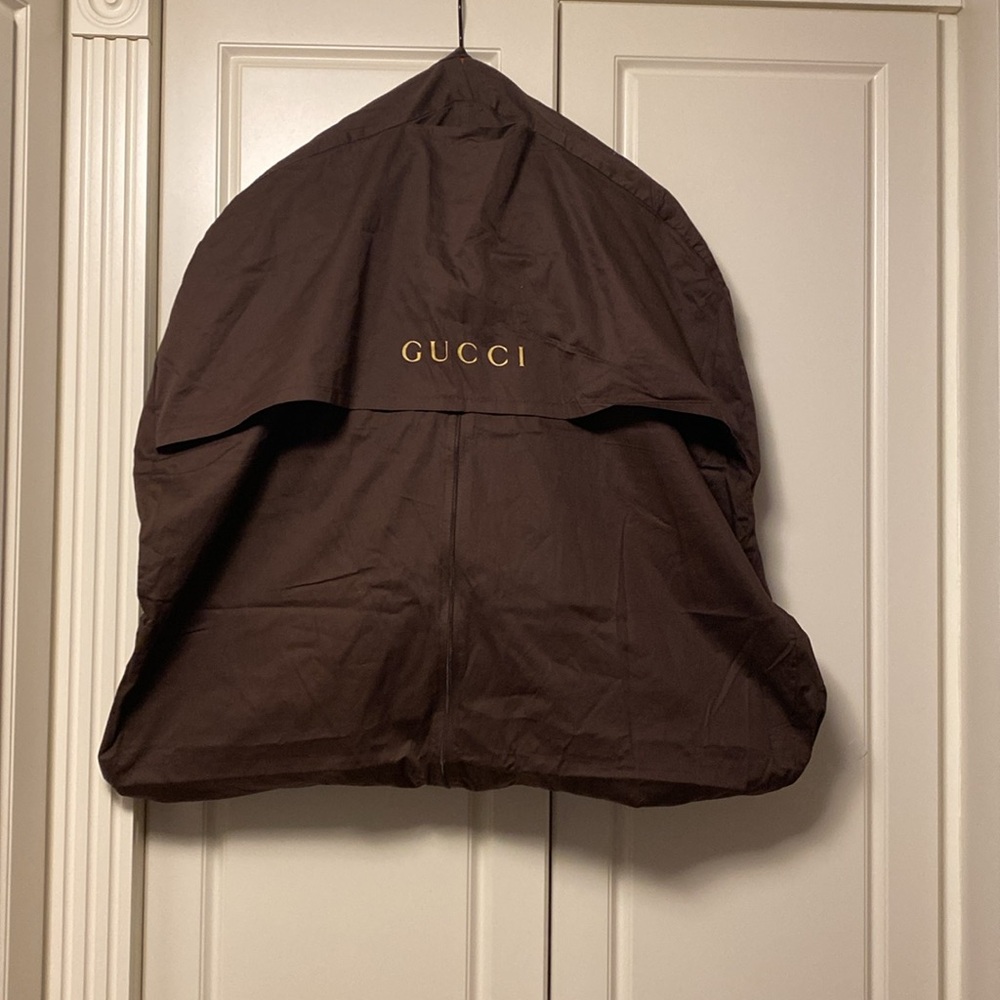 GUCCI SUIT/JACKET GARMENT COVER .